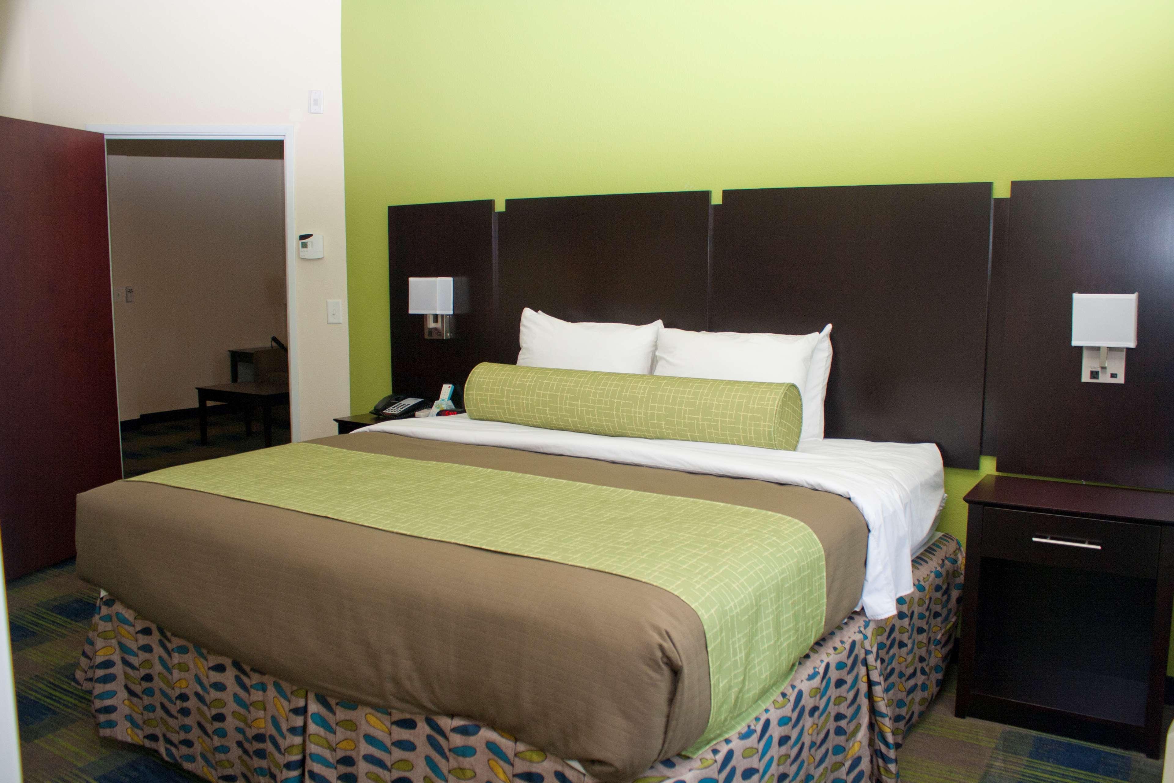 Best Western Plus Pratt Ngoại thất bức ảnh