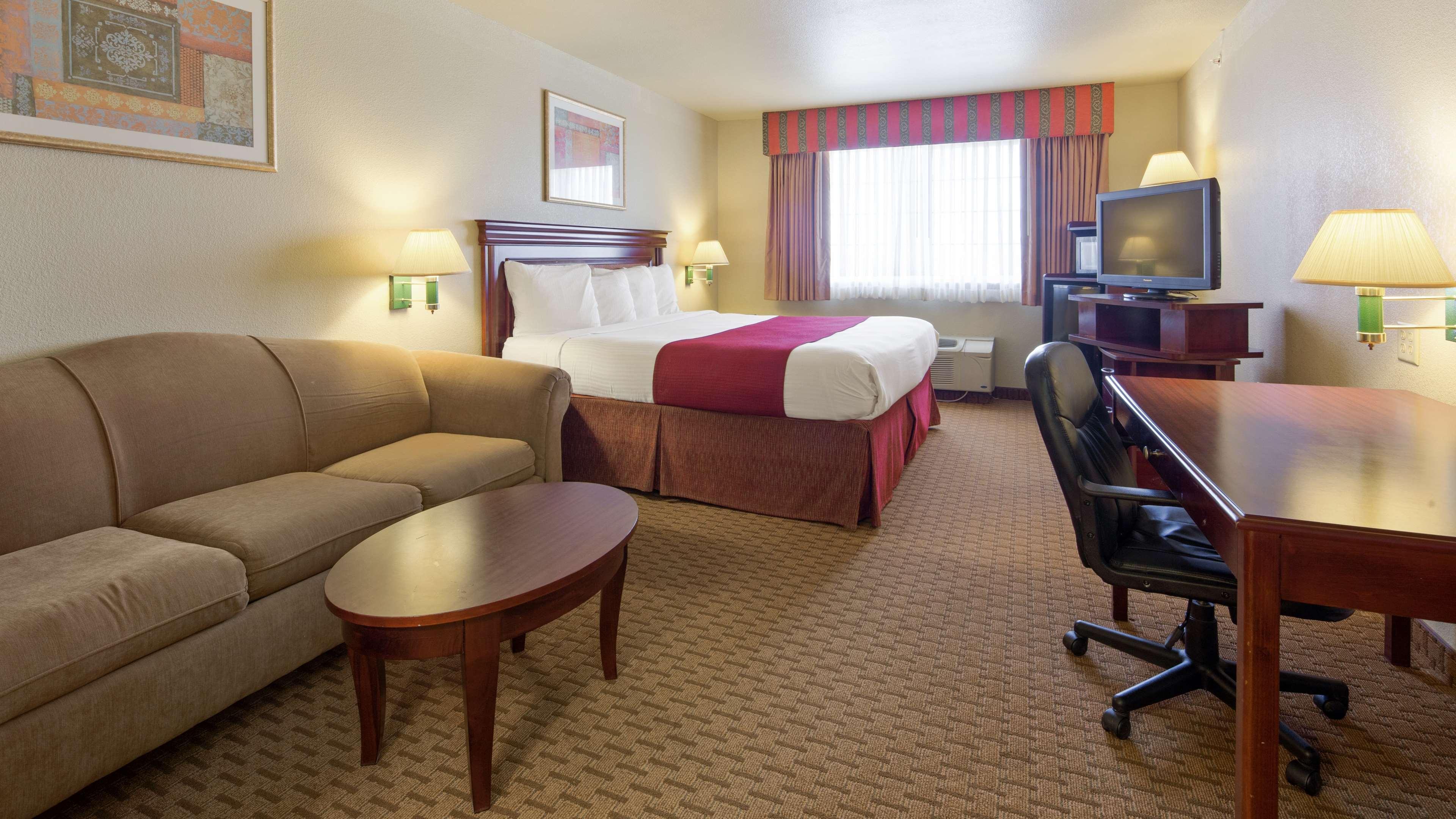 Best Western Plus Pratt Ngoại thất bức ảnh