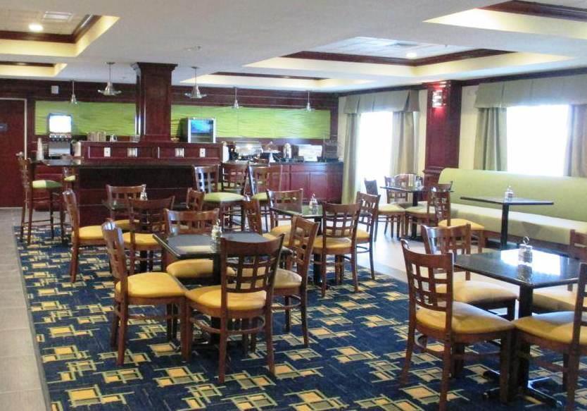 Best Western Plus Pratt Ngoại thất bức ảnh